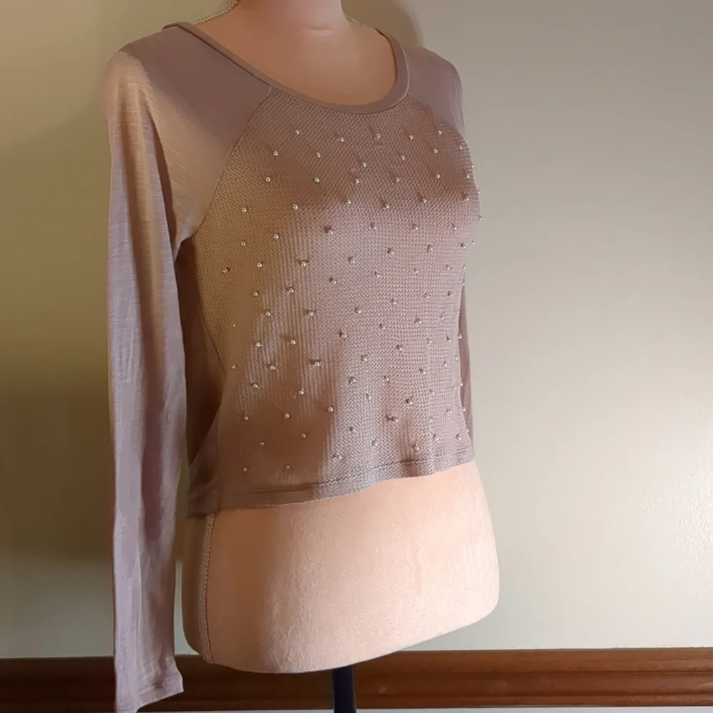 American Eagle Outfitters Pink Top with pearl accents, Women's XS - Picture 3 of 10